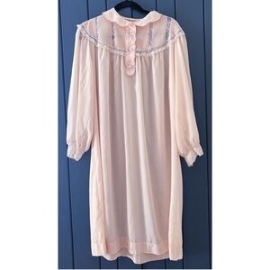Vintage Sheer Peach Nightgown Fits XL XXL Dainty Lace Trim Cottagecore Trad Wife